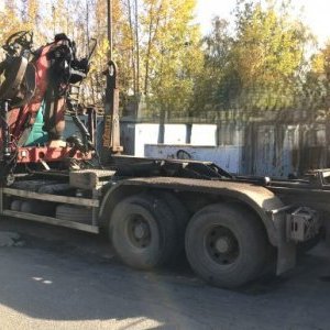 foto 6x4 metal waste EUR4 hook+ crane Renault + Epsilon E110